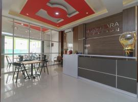 RedDoorz Plus at Grand Tara Homestay Palembang, 3-звезден хотел в Палембанг