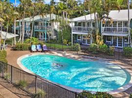 Coral Beach Noosa Resort, hótel í Noosaville