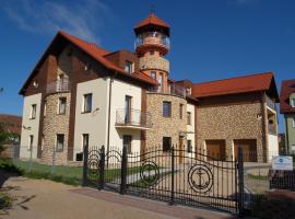 Willa Latarnik - doskonała lokalizacja, blisko atrakcji, 20min do plaży – hotel w Łebie