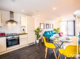 NEW Spacious Modern Townhouse FREE Private Parking