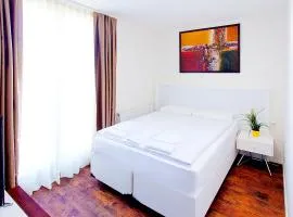 Suite Apartments by Livingdowntown