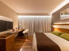 Yrigoyen 111 Hotel、コルドバのプール付きホテル
