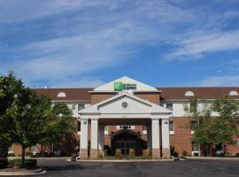 Holiday Inn Express Hotel & Suites Chicago-Algonquin, an IHG Hotel, hotel cerca de Raging Buffalo I, Algonquin