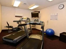 Holiday Inn Express Hotel & Suites Fort Atkinson by IHG