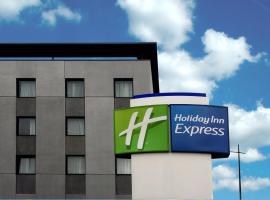 Holiday Inn Express Bilbao Airport by IHG, hotel v destinaci Derio