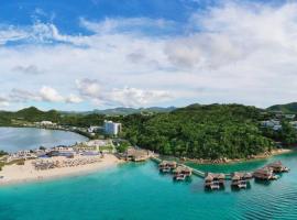 Royalton Antigua, An Autograph Collection All-Inclusive Resort โรงแรมในFive Islands Village