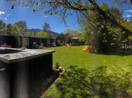 Adventure Inn Marahau, pet-friendly hotel in Marahau