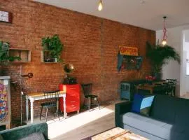 130sqm appartment with 20sqm terras and free parking