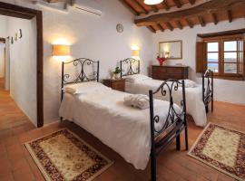 Borgo Cortinova Marrocco, farm stay in Rapolano Terme