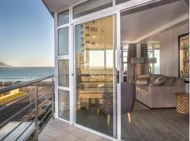 Luxury Ocean View Beachfront 2 bed apartment -206 The Waves, Blouberg, Cape Town