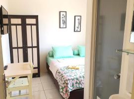 Delta Inn Bogor Syariah for Indonesian Only，位于茂物的住宿加早餐旅馆