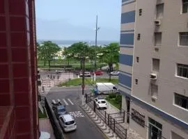 APARTAMENTO FRENTE AO MAR EM SANTOS