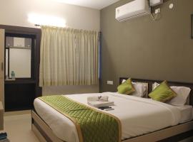 Viswa Residency by Azalea, hotel near Pazhamudhir Solai madurai, Madurai