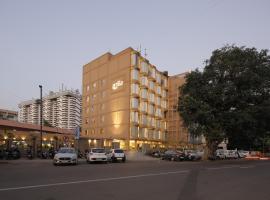 Artilla Inn, hotel en Ahmedabad