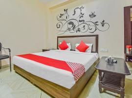 OYO 61296 Hotel Dharam Inn, hotel em Gwalior