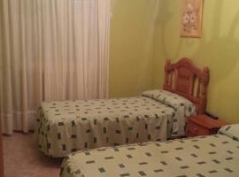 Hostal Vaticano, holiday rental in Alfajarín