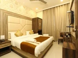 Hotel Malhotra inn 50 Meter from Golden Temple