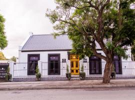 House of Pinardt, hotel poblíž Letiště Robertson - ROD, 