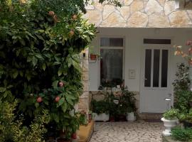 Apartment Gabric, hotel in Rab