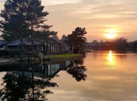 Keer lodge - Pine Lake Resort, hotel em Carnforth