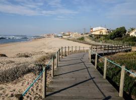 my secret beach..., hotel de playa en Vila Chã