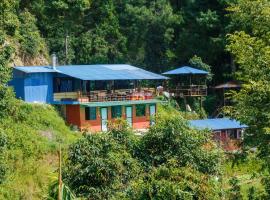 Jungle Crown Organic Homestay, atostogų būstas mieste Nagarkot