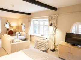 The White Horse Blakeney
