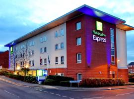 Holiday Inn Express Birmingham Redditch by IHG, three-star hotel in Redditch