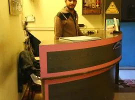 DIAMOND PALACE