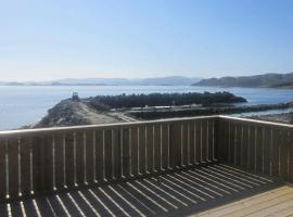Three-Bedroom Holiday home in Storfosna, holiday home in Sletta