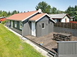 Three-Bedroom Holiday home in Løkken 41، بيت عطلات في Grønhøj