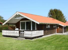 Two-Bedroom Holiday home in Skibby 1, hótel í Skibby