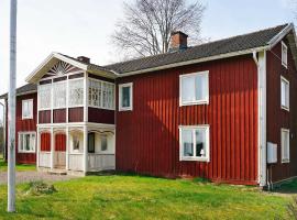7 person holiday home in R RVIK, villa in Rörvik
