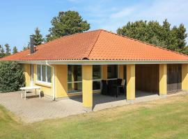 9 person holiday home in Hals, hotel a Hals