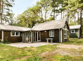 7 person holiday home in Kolind, hotell i Kolind