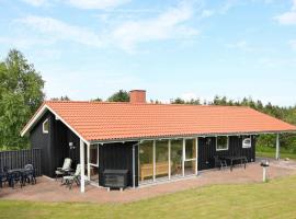6 person holiday home in Fjerritslev, hotel di Torup Strand