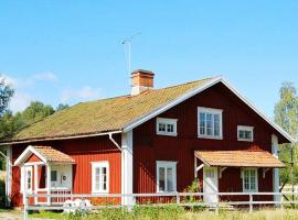 6 person holiday home in UDDEHOLM, hotell i Uddeholm