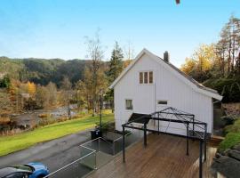 8 person holiday home in Lindesnes, hytte i Tryland