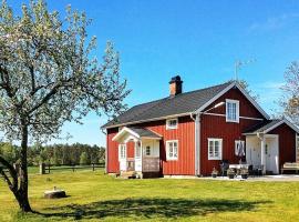 5 person holiday home in S VSJ, villa sa Sävsjö