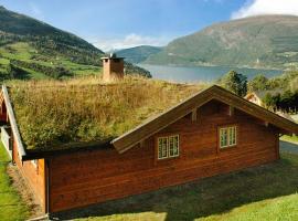 Four-Bedroom Holiday home in Olden 2, hotel di Olden