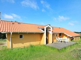 8 person holiday home in Oksb l, hotell i Vejers Strand