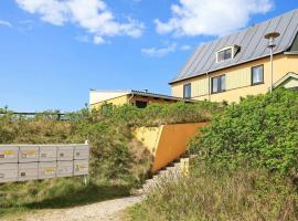 4 person holiday home in Vejers Strand, appartamento a Vejers Strand