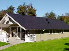 6 person holiday home in Hemmet, feriehus i Falen