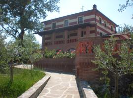 Le Rasse, hotel v destinaci Citerna