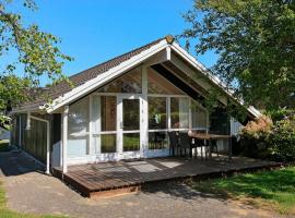 5 person holiday home in Esbjerg V、エスビャウのホテル