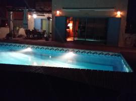 Manta Rota Beach, Bed & Breakfast in a villa,privat pool, homestay in Manta Rota
