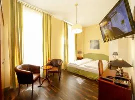 Timeout City Hotel, 5 min to city center, Self Check In
