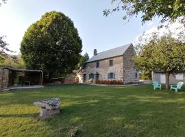 Vakantiehuis Le Vieux Tilleul, Hotel in Pionsat