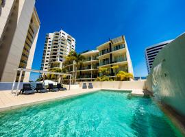 Jack and Newell Holiday Apartments, apartment in Cairns