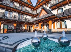 Grand Tatry - miejsce na wyjątkowy pobyt dla Ciebie i Twojej rodziny! - sauna i jacuzzi wliczone w cenę pobytu - 10 minut pieszo od Term Bania – hotel w mieście Białka Tatrzanska